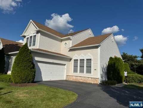 43 Mulberry Court 43, Paramus, NJ 07652