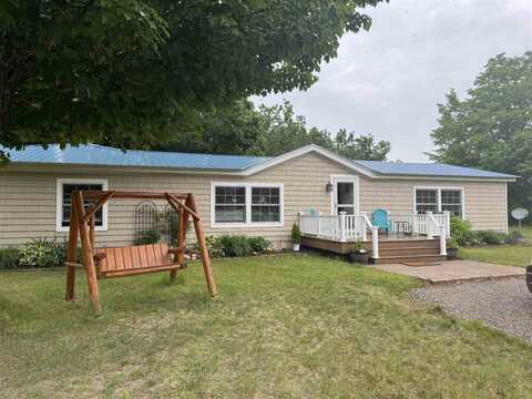 10590 N Hayes, Carp Lake, MI 49718
