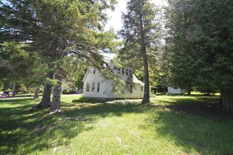 203 Ann, Boyne City, MI 49712
