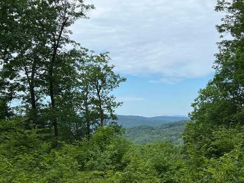 12 Peaked Hill Road, Ashland, NH 03217
