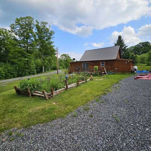 97 Crosier Lane, Lyndon, VT 05851