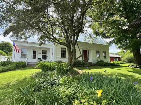 125 South Main Street, Peacham, VT 05862