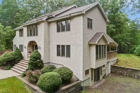 50 Page Lane, Hampstead, NH 03841