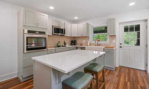 18 Albee Road, Landaff, NH 03585