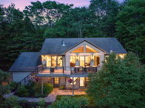 185 Aster Drive, Hartford, VT 05001