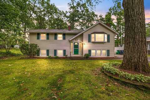 3 Custom Street, Nashua, NH 03062