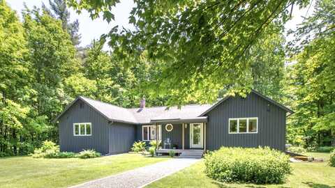 1017 Mayhew Road, Jay, VT 05859