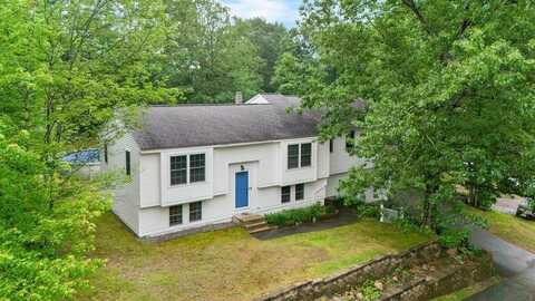 7 Ron Wyn Drive, Somersworth, NH 03878