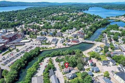 17 Arch Street, Laconia, NH 03246