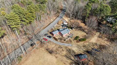 77 Holmes Road, Barnstead, NH 03225