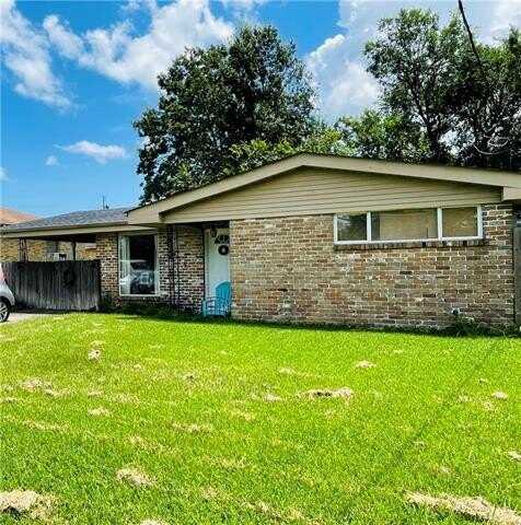 2919 BUFFON Street, Chalmette, LA 70043