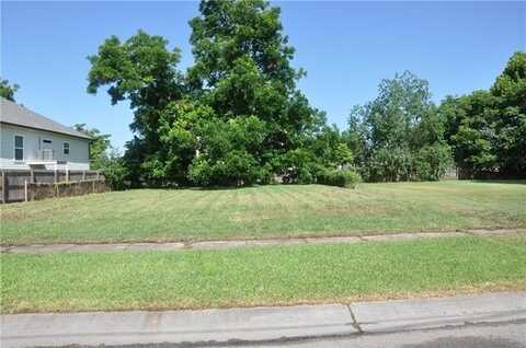 51 OLD HICKORY Street, Chalmette, LA 70043