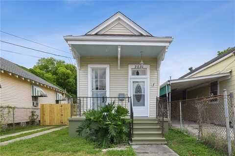 2018 ADAMS Street, New Orleans, LA 70118