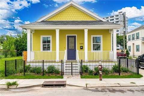 1301 S SARATOGA Street, New Orleans, LA 70113