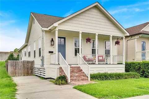 5756 WARRINGTON Drive, New Orleans, LA 70122