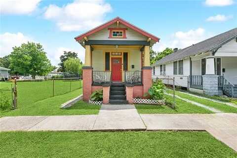1112 CASA CALVO Street, New Orleans, LA 70114