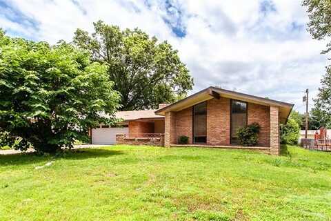 7025 E 58TH Place, Tulsa, OK 74145