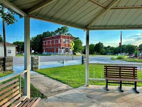 301 W Main Street, Roff, OK 74865