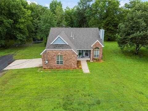 704 NE 3rd Street, Wagoner, OK 74467