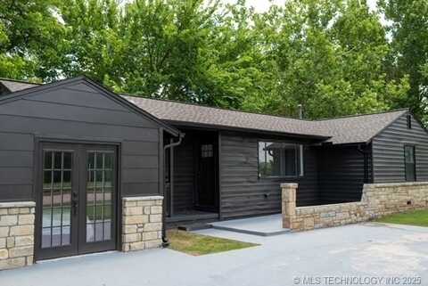 4621 S Riverside Drive, Tulsa, OK 74105