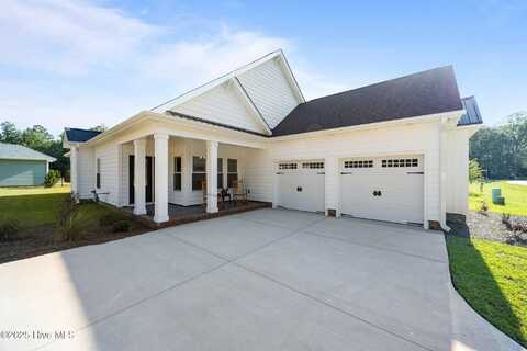 23 Paddington Way, Trent Woods, NC 28562