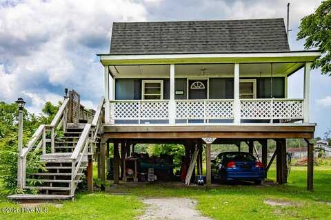 503 & 505 Vandemere Road, Bayboro, NC 28515