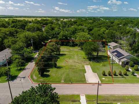 306 Gene Autry Drive, Tioga, TX 76271