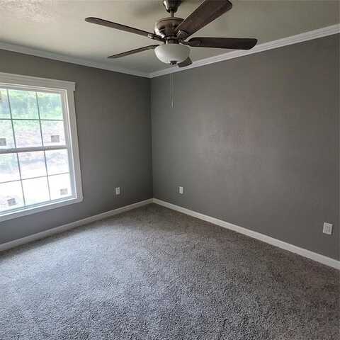 1721 Hillside Drive, River Oaks, TX 76114