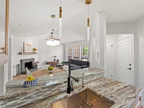 3101 Townbluff Drive, Plano, TX 75075