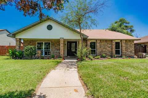 3733 Magnolia Drive, Grand Prairie, TX 75052