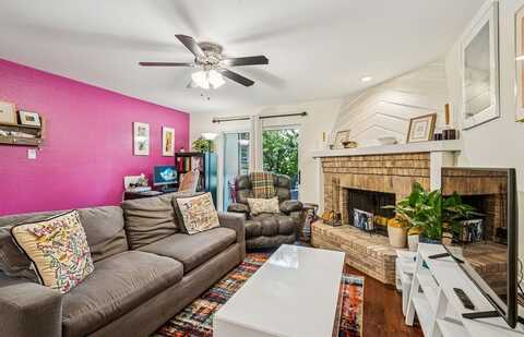 7640 W Greenway Boulevard, Dallas, TX 75209