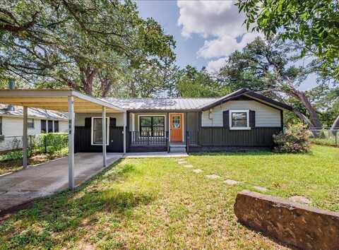 400 Palmer Street, Bangs, TX 76823