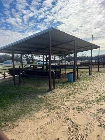 11543 Friendship Road, Pilot Point, TX 76258