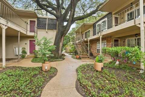5305 Fleetwood Oaks Drive, Dallas, TX 75235