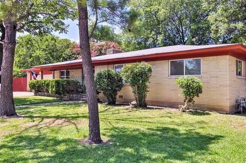 7501 Richland Road, Richland Hills, TX 76118