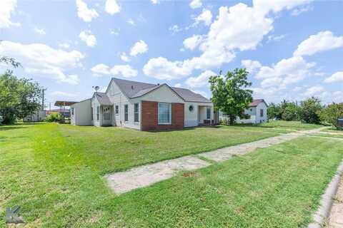 1114 Avenue L, Anson, TX 79501