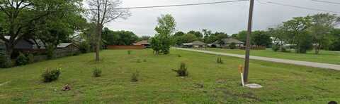 601 S Walnut Street, Venus, TX 76084
