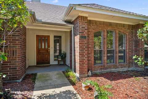 710 Cimarron Trail, Irving, TX 75063