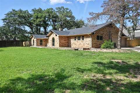1815 Nora Drive, Pantego, TX 76013