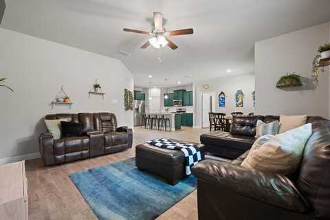 5709 Round Hill Road, Denton, TX 76210