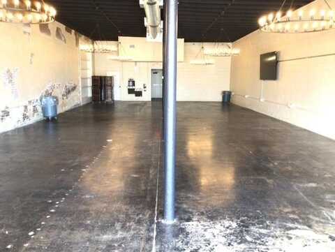 108 W Mccart Street, Krum, TX 76249