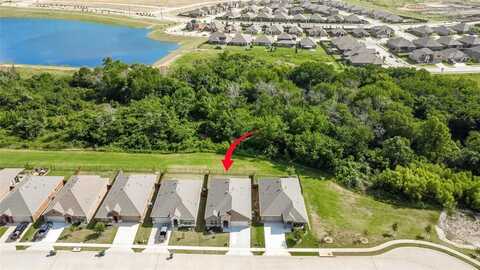 11111 Mustang Trail, Aubrey, TX 76227