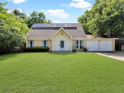 6708 Wagonet Road, Forest Hill, TX 76140
