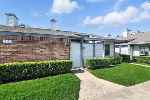 606 Bellaire Drive, Hurst, TX 76053