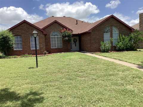 702 Rawlins Drive, Lancaster, TX 75146