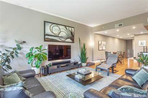 5055 Addison Circle, Addison, TX 75001