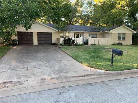 1812 Elmhurst Drive, Arlington, TX 76012
