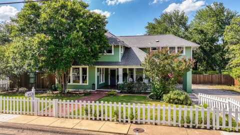 305 E Lee Avenue, Weatherford, TX 76086