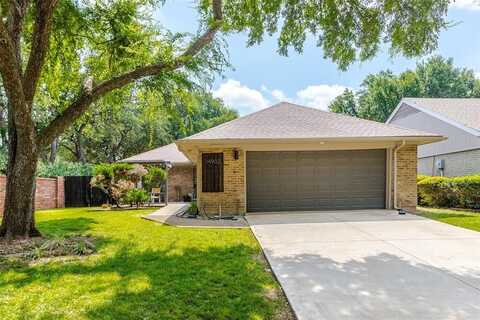 14902 Le Grande Drive, Addison, TX 75001