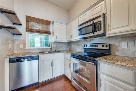 1818 N Fitzhugh Avenue, Dallas, TX 75204